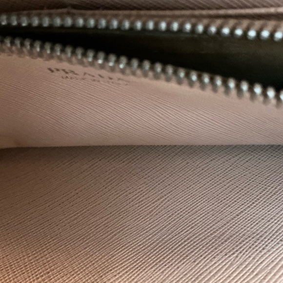 Large Prada with Saffiano Leather with Cream & /Pale Pink interior. - Picture 13 of 16